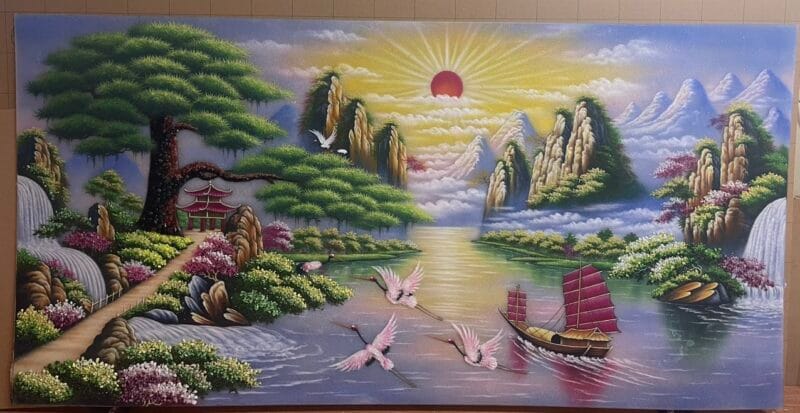 Tranh đá tùng đón khách